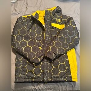 North Face Boys Hooded Winter Coat in Yellow and Black Size Large (14/16)